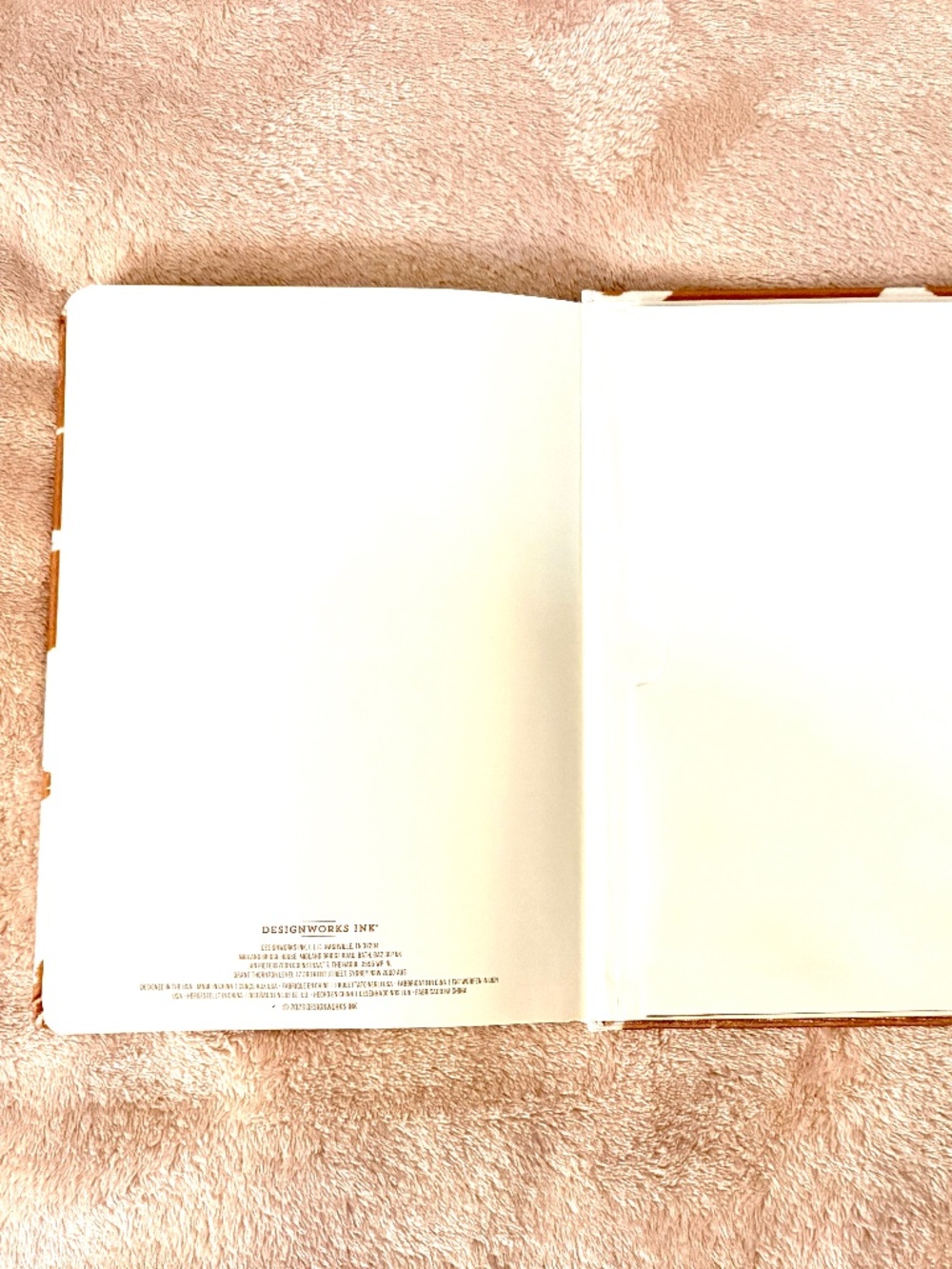 DesignWorks Ink Jumbo Journal Velvet CowPrint - Picture 6 of 6